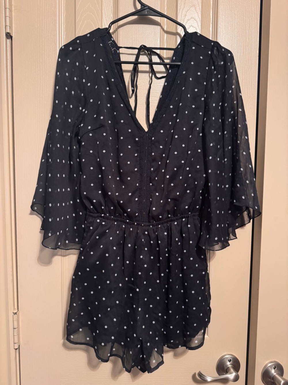 Abercrombie & Fitch Romper Womens Size S Black White Polka Dot Flutter Sleeve